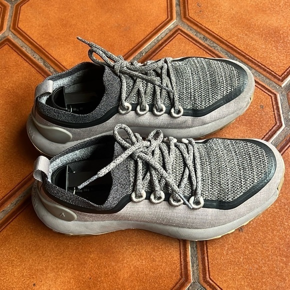Allbirds Women’s Trail Runnners SWT Running Shoes Size 9.5 - Picture 3 of 11